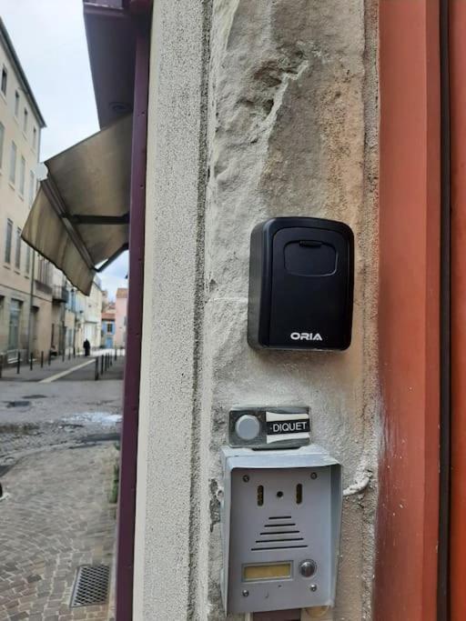T3 Hyper-Centre Au Calme Tout Equipe Parking Prive Apartment Castres  Exterior foto
