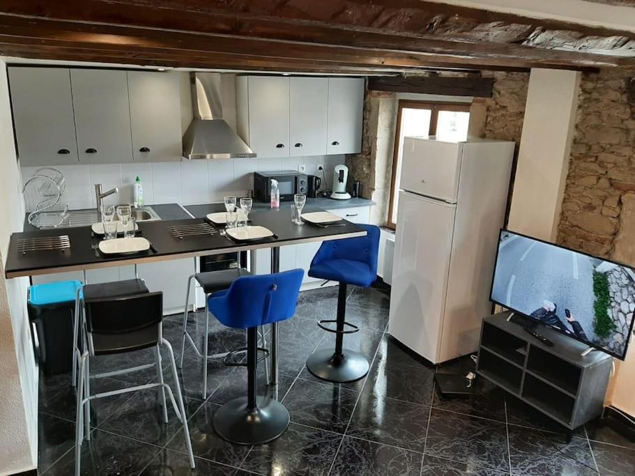 T3 Hyper-Centre Au Calme Tout Equipe Parking Prive Apartment Castres  Exterior foto