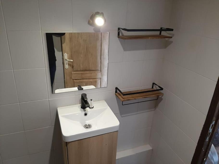 T3 Hyper-Centre Au Calme Tout Equipe Parking Prive Apartment Castres  Exterior foto
