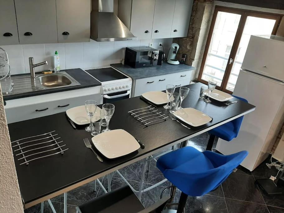 T3 Hyper-Centre Au Calme Tout Equipe Parking Prive Apartment Castres  Exterior foto